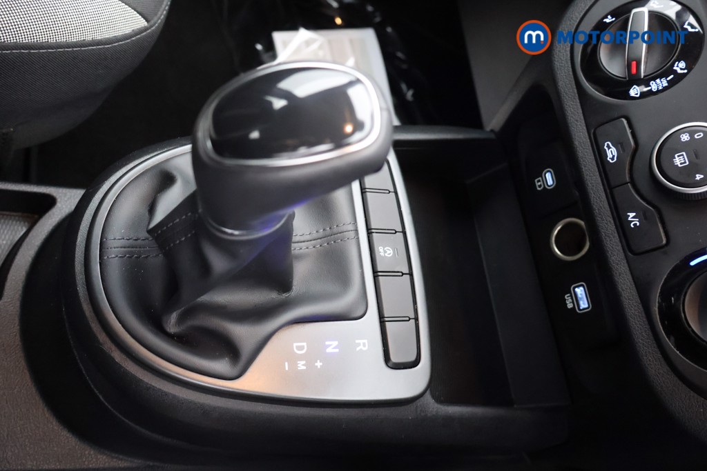 Hyundai I10 Advance Automatic Petrol Hatchback - Stock Number (1682641) - 8th supplementary image