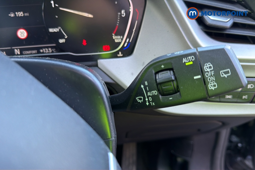 BMW 1 Series SE Manual Diesel Hatchback - Stock Number (1682881) - 6th supplementary image