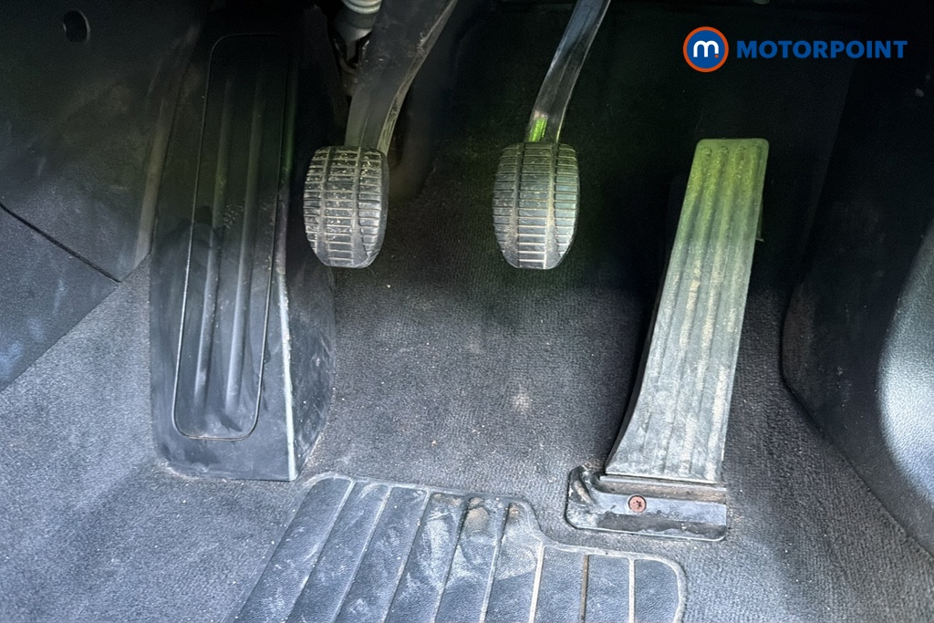 BMW 1 Series SE Manual Diesel Hatchback - Stock Number (1682881) - 24th supplementary image