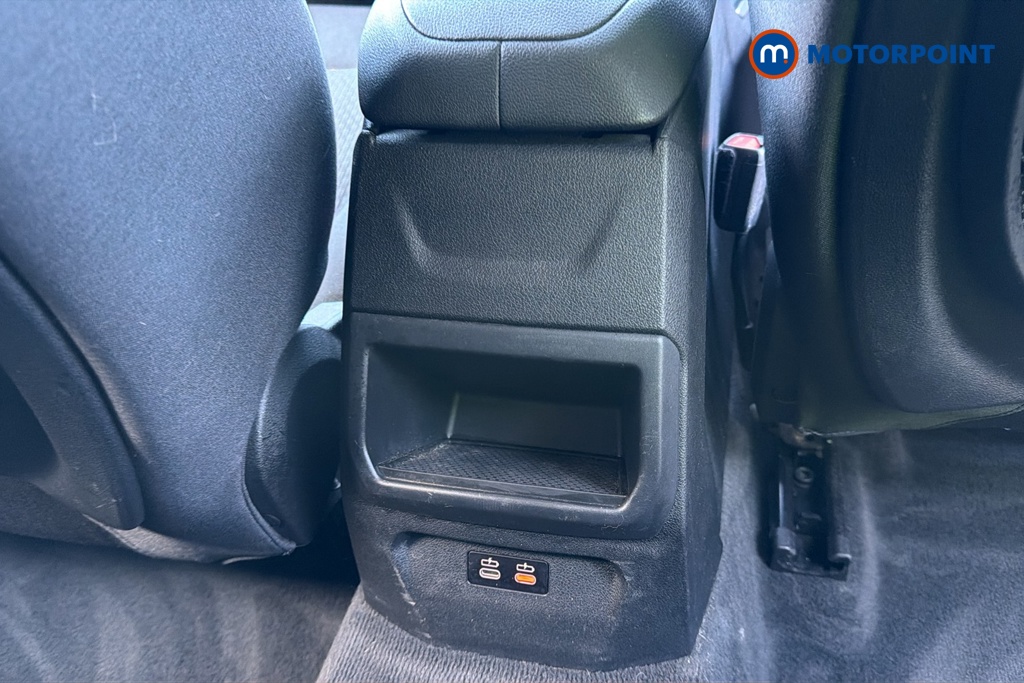 BMW 1 Series SE Manual Diesel Hatchback - Stock Number (1682881) - 28th supplementary image
