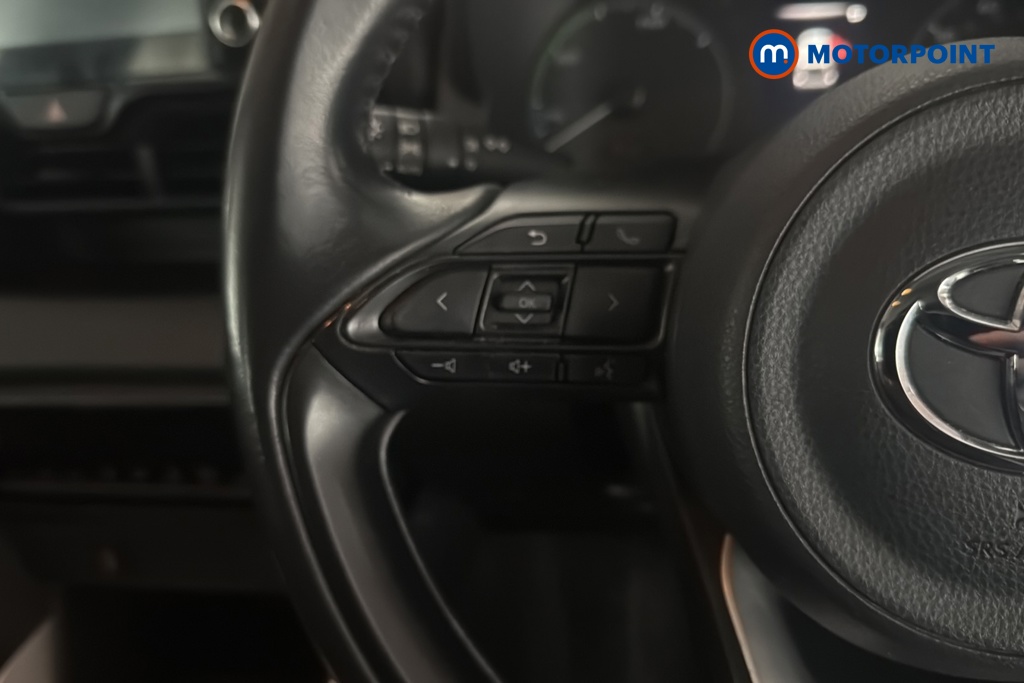 Toyota Yaris Icon Automatic Petrol-Electric Hybrid Hatchback - Stock Number (1684578) - 4th supplementary image