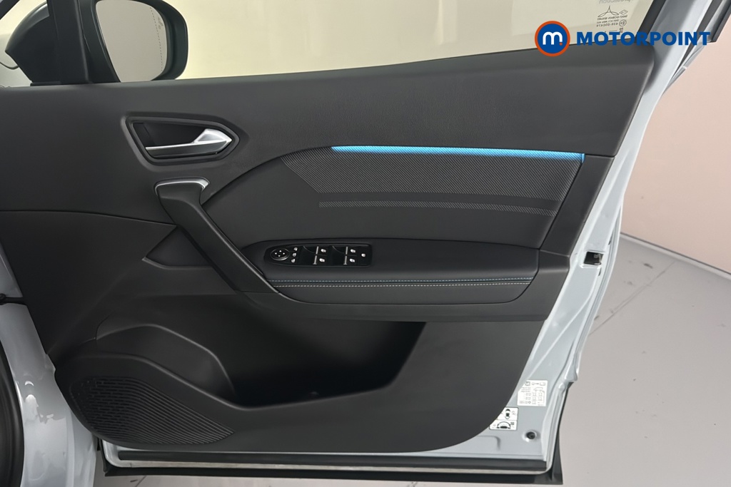 Renault Symbioz Iconic Esprit Alpine Automatic Petrol-Electric Hybrid SUV - Stock Number (1686462) - 18th supplementary image
