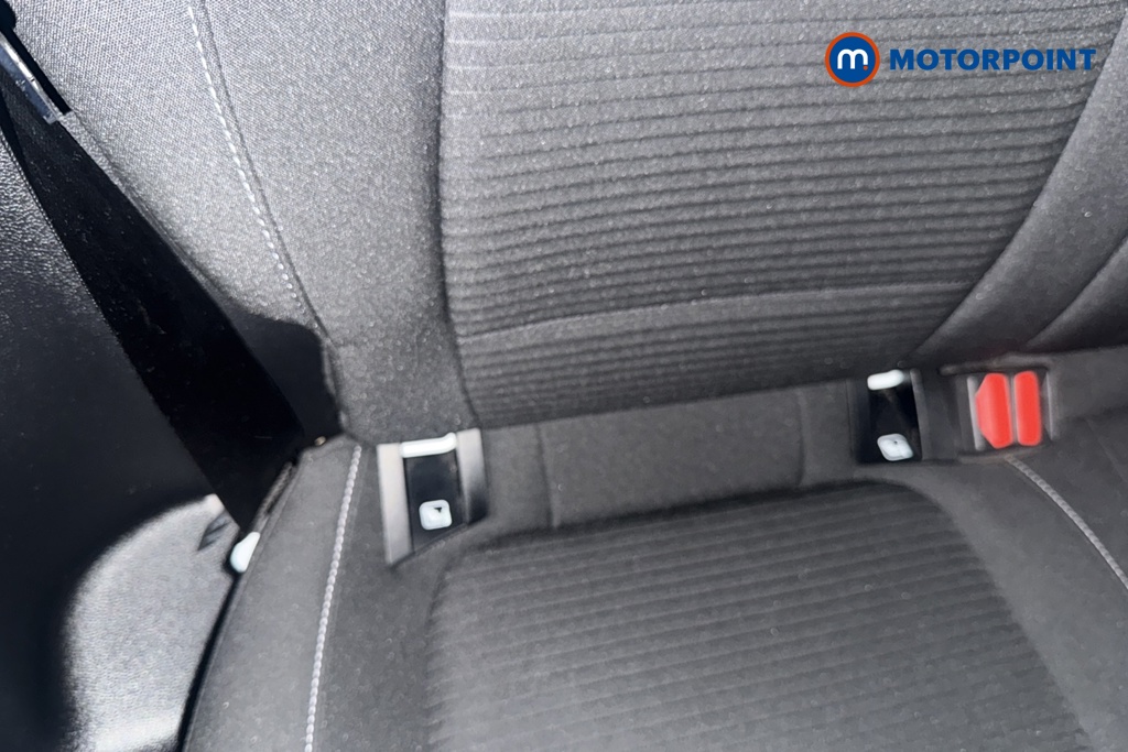 Ford Focus Titanium Automatic Petrol Hatchback - Stock Number (1686633) - 27th supplementary image