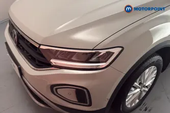 Volkswagen T-Roc Life Manual Petrol SUV - Stock Number (1687967) - 42nd supplementary image
