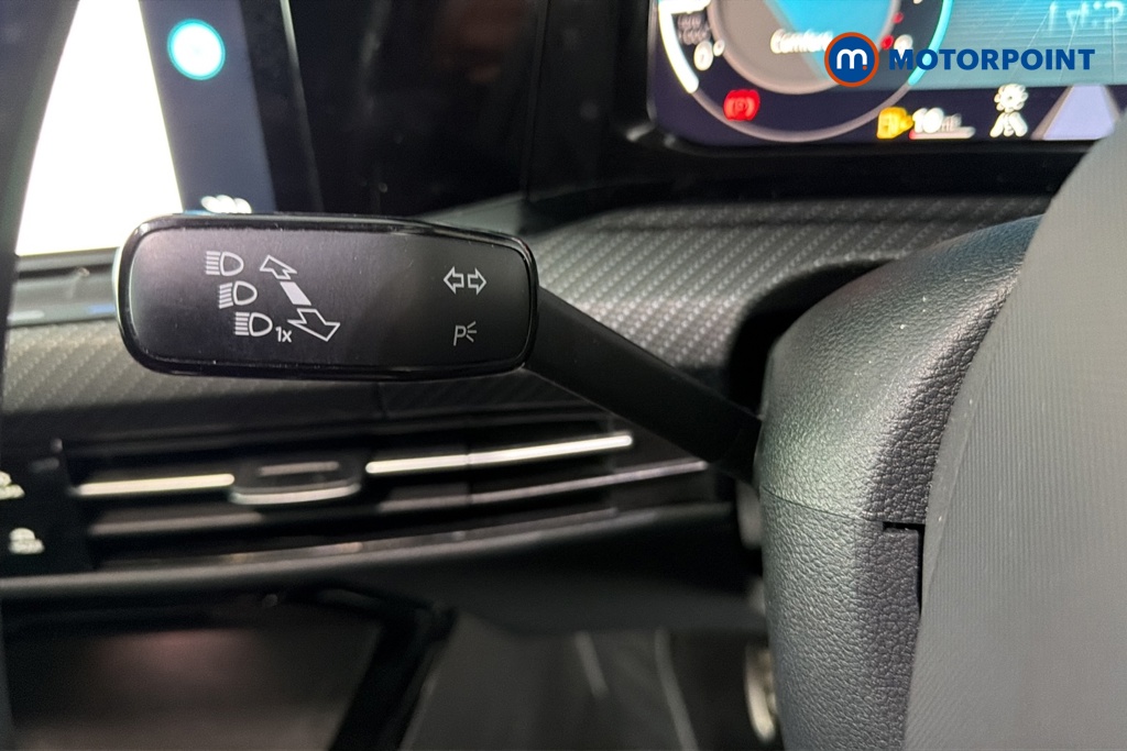 Volkswagen Golf R-Line Manual Petrol Hatchback - Stock Number (1689448) - 5th supplementary image