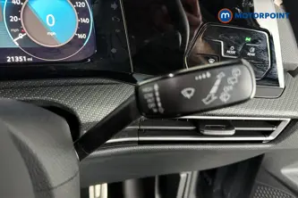 Volkswagen Golf R-Line Manual Petrol Hatchback - Stock Number (1689448) - 6th supplementary image