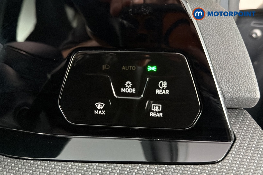Volkswagen Golf R-Line Manual Petrol Hatchback - Stock Number (1689448) - 11th supplementary image