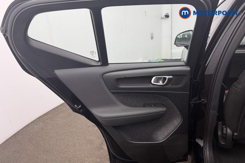 Volvo Xc40 Plus Automatic Petrol SUV - Stock Number (1690195) - 19th supplementary image
