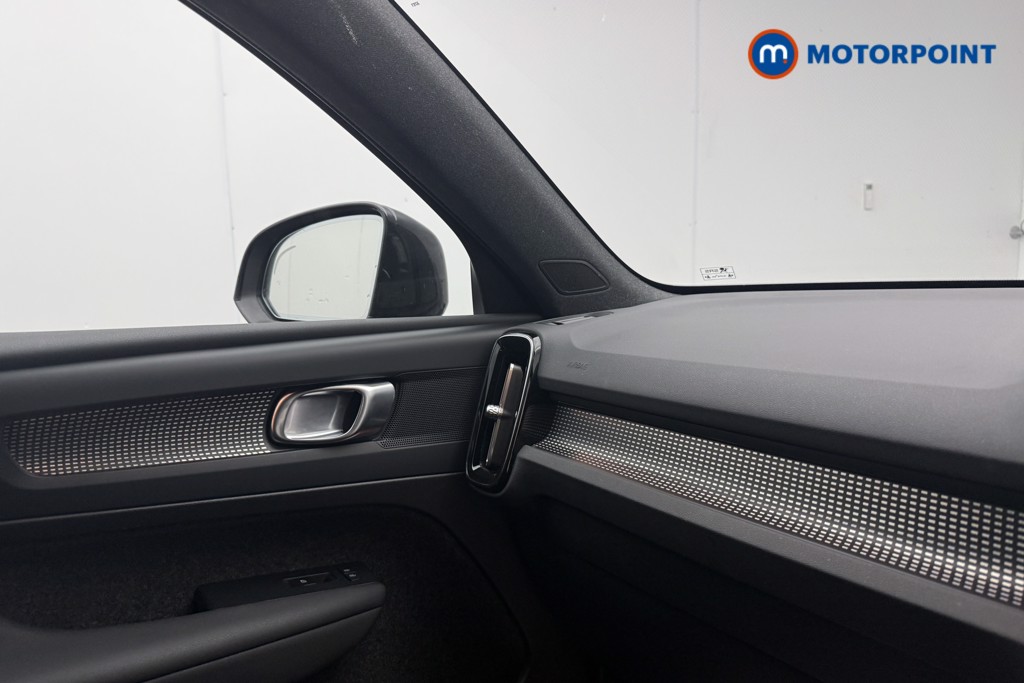 Volvo Xc40 Plus Automatic Petrol SUV - Stock Number (1690195) - 33rd supplementary image