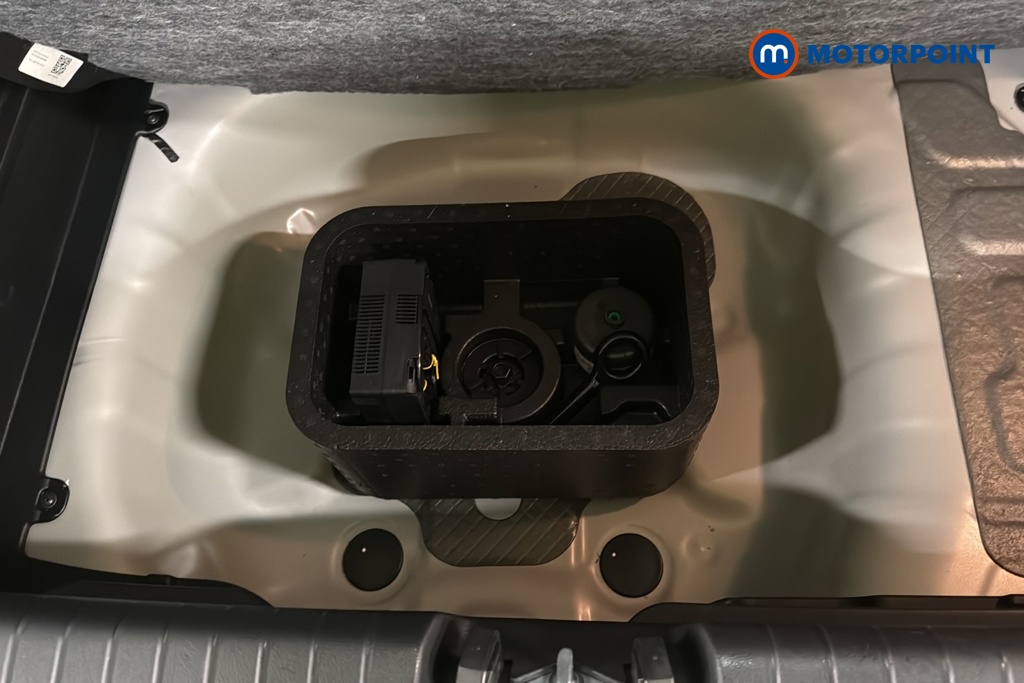 Hyundai I20 Tech Line Automatic Petrol Hatchback - Stock Number (1690244) - 33rd supplementary image