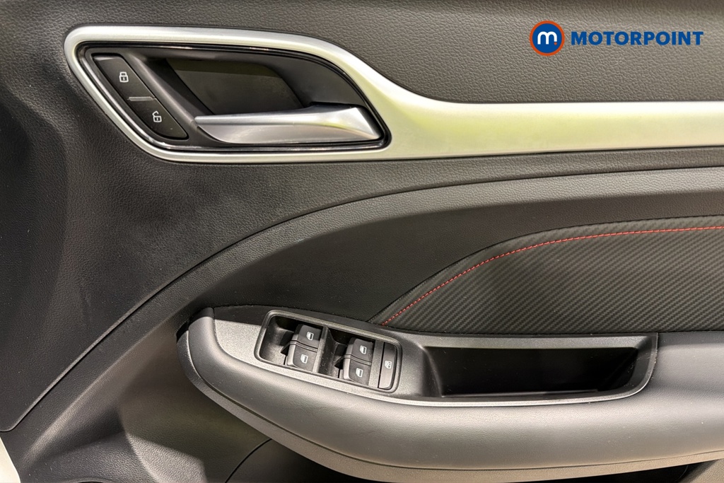 Mg Motor Uk ZS Exclusive Manual Petrol SUV - Stock Number (1690645) - 19th supplementary image