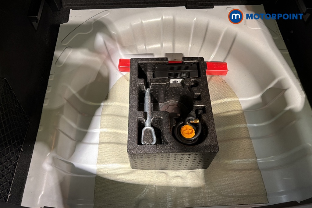 Mg Motor Uk ZS Exclusive Manual Petrol SUV - Stock Number (1690645) - 33rd supplementary image