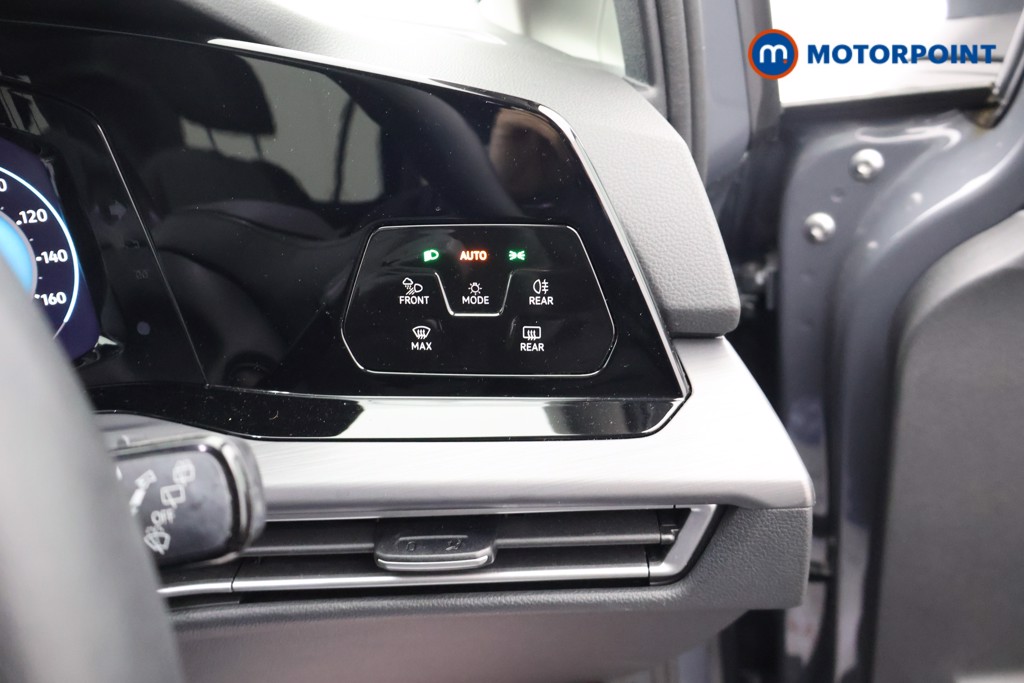 Volkswagen Golf Style Manual Petrol Estate - Stock Number (1691188) - 7th supplementary image