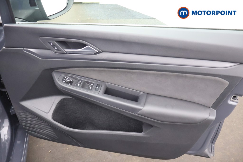 Volkswagen Golf Style Manual Petrol Estate - Stock Number (1691188) - 12th supplementary image