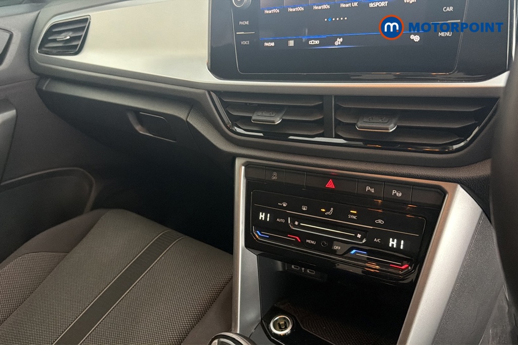 Volkswagen T-Roc Match Manual Petrol SUV - Stock Number (1692123) - 12th supplementary image
