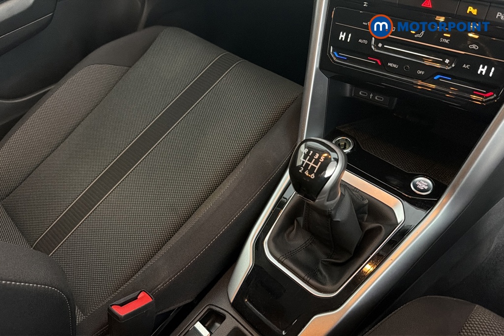 Volkswagen T-Roc Match Manual Petrol SUV - Stock Number (1692123) - 15th supplementary image