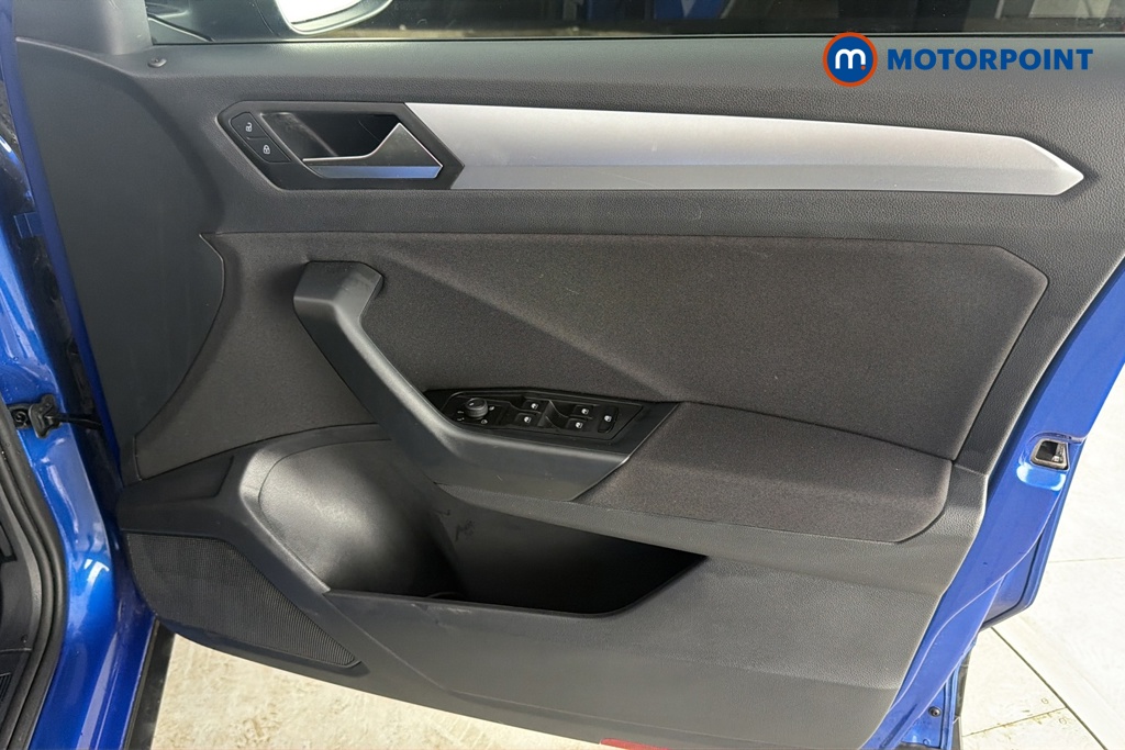 Volkswagen T-Roc Match Manual Petrol SUV - Stock Number (1692123) - 18th supplementary image