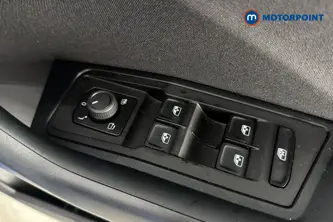 Volkswagen T-Roc Match Manual Petrol SUV - Stock Number (1692123) - 19th supplementary image