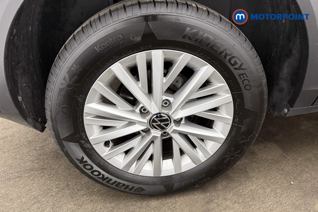 Volkswagen T-Roc Life Manual Petrol SUV - Stock Number (1692787) - 3rd supplementary image