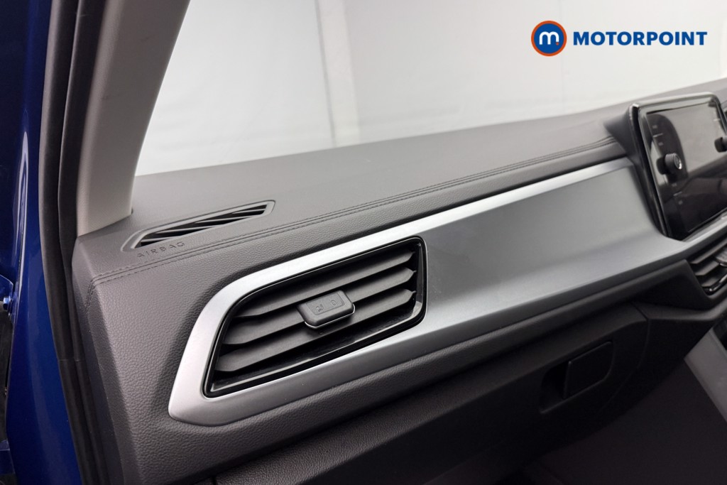 Volkswagen T-Roc Life Manual Petrol SUV - Stock Number (1692787) - 17th supplementary image