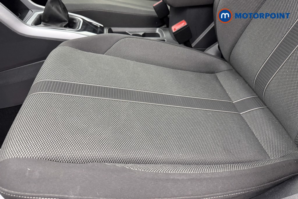 Volkswagen T-Roc Life Manual Petrol SUV - Stock Number (1692787) - 19th supplementary image