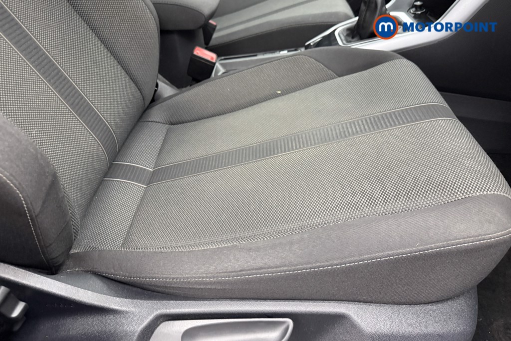 Volkswagen T-Roc Life Manual Petrol SUV - Stock Number (1692787) - 25th supplementary image
