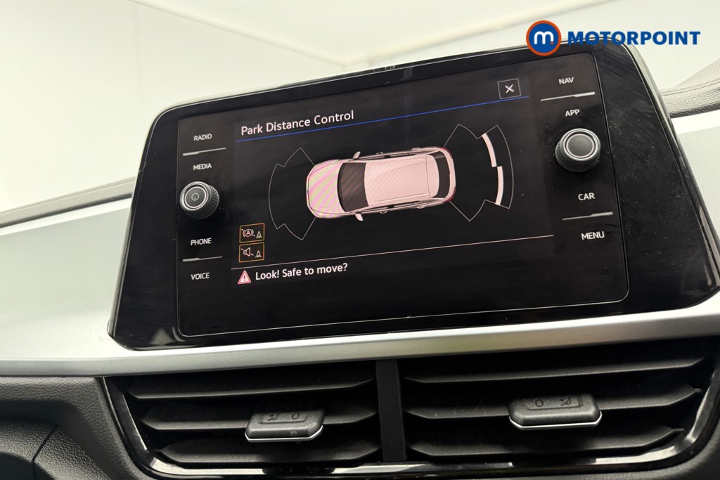 Volkswagen T-Roc Life Manual Petrol SUV - Stock Number (1692787) - 37th supplementary image