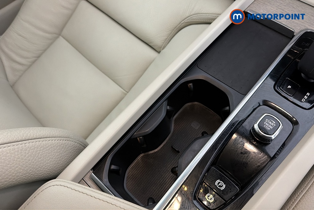 Volvo Xc60 Plus Automatic Petrol SUV - Stock Number (1693344) - 16th supplementary image