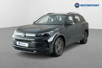 Volkswagen Tiguan Life Automatic Petrol SUV - Stock Number (1694236) - Passenger side front corner