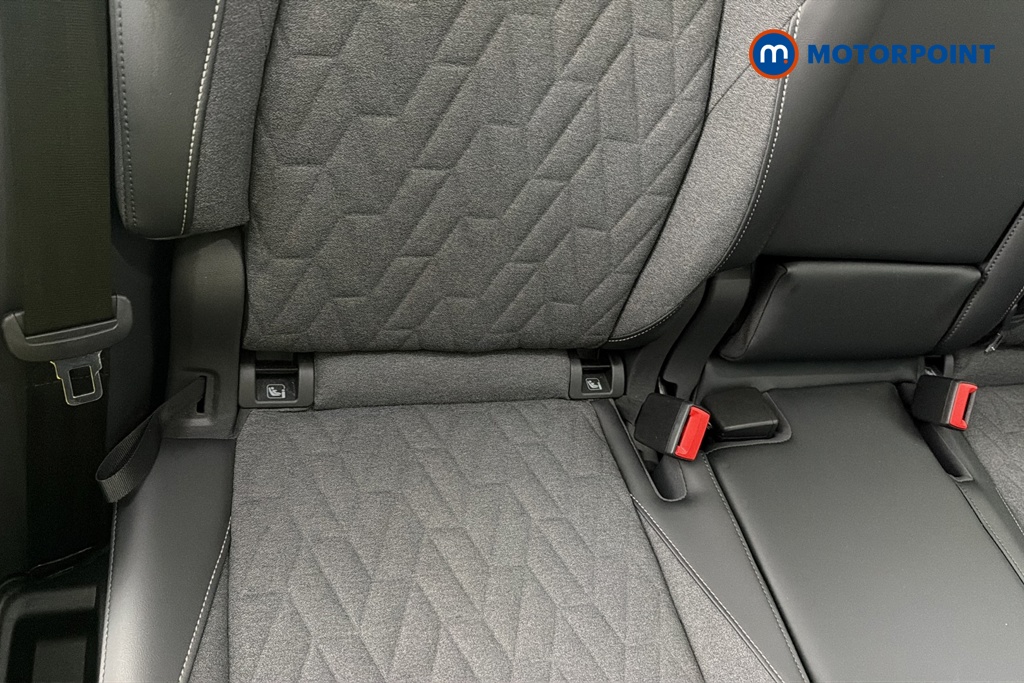 Volkswagen Tiguan Life Automatic Petrol SUV - Stock Number (1694236) - 27th supplementary image