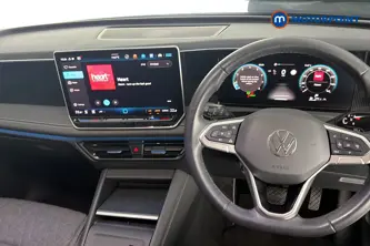 Volkswagen Tiguan Life Automatic Petrol SUV - Stock Number (1694236) - 1st supplementary image