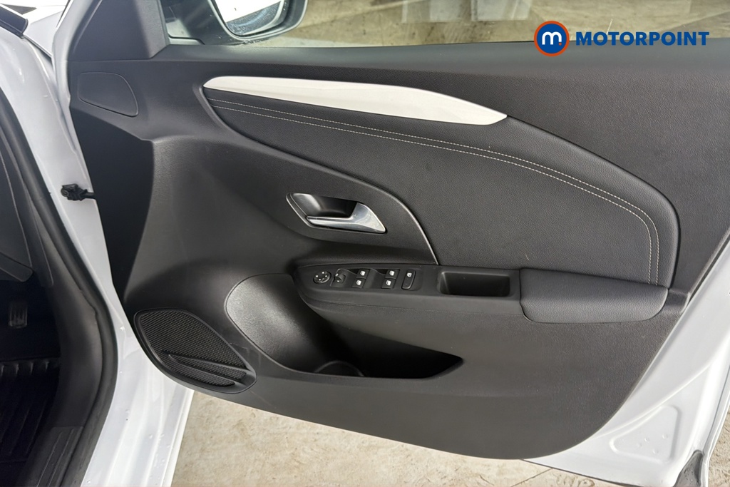 Vauxhall Corsa YES Manual Petrol Hatchback - Stock Number (1639897) - 18th supplementary image