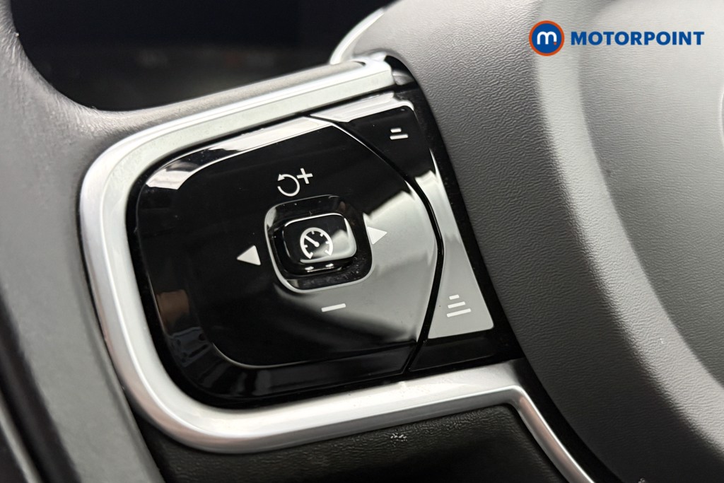 Volvo V60 Inscription Plus Automatic Petrol Estate - Stock Number (1674333) - 3rd supplementary image