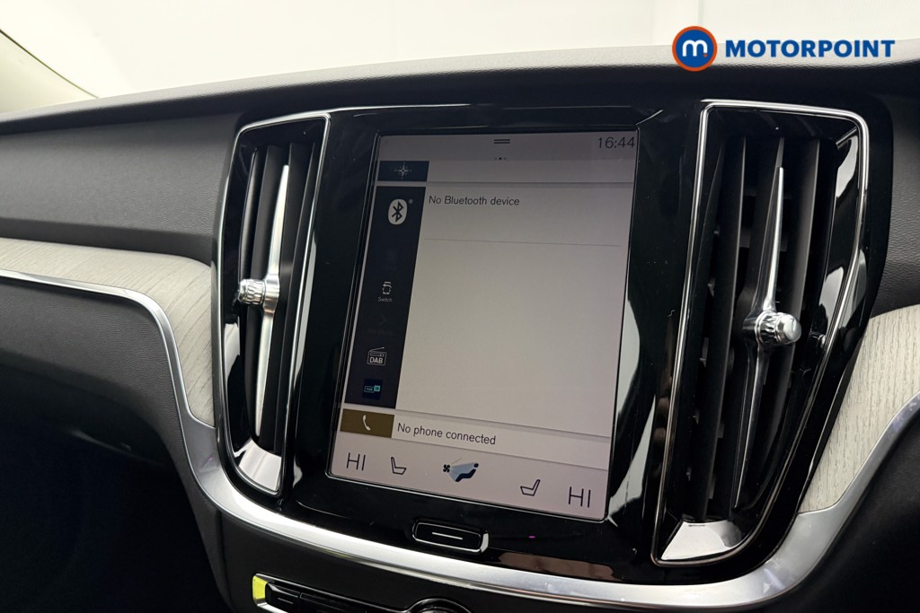 Volvo V60 Inscription Plus Automatic Petrol Estate - Stock Number (1674333) - 11th supplementary image