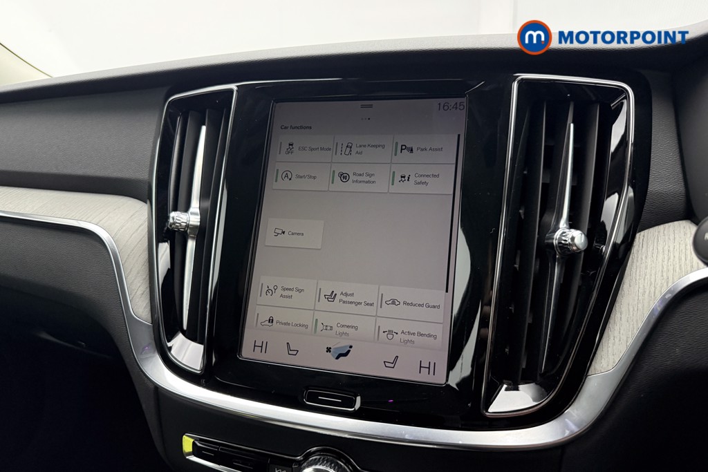 Volvo V60 Inscription Plus Automatic Petrol Estate - Stock Number (1674333) - 14th supplementary image