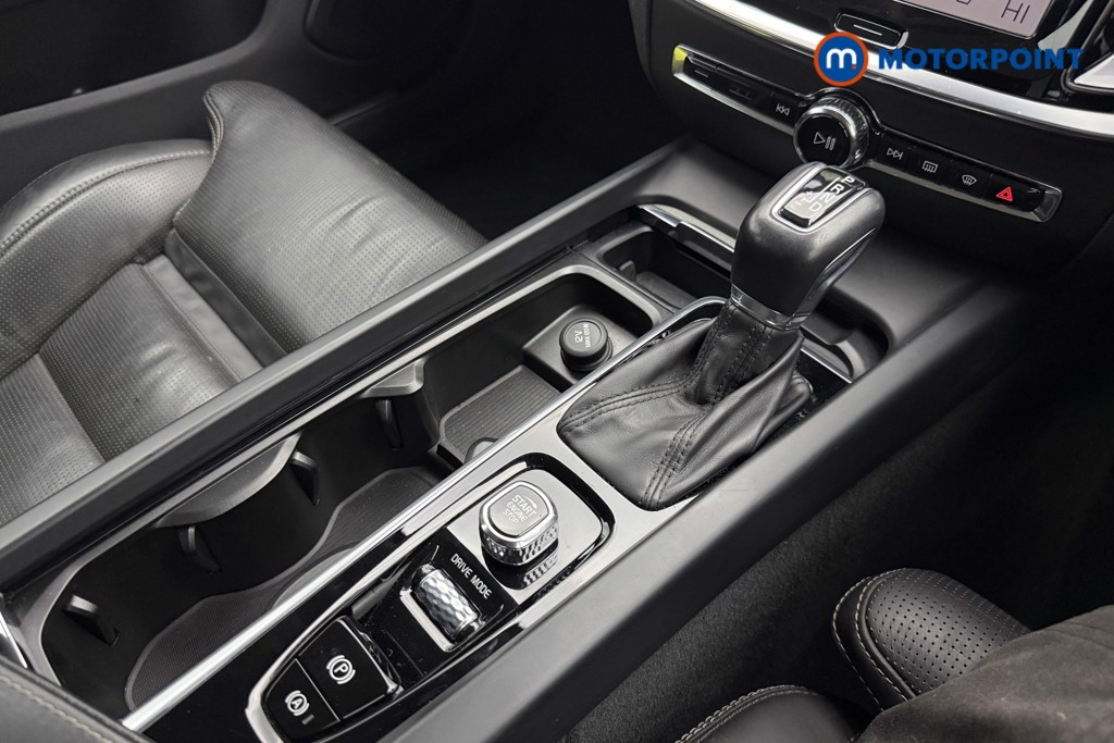 Volvo V60 Inscription Plus Automatic Petrol Estate - Stock Number (1674333) - 19th supplementary image
