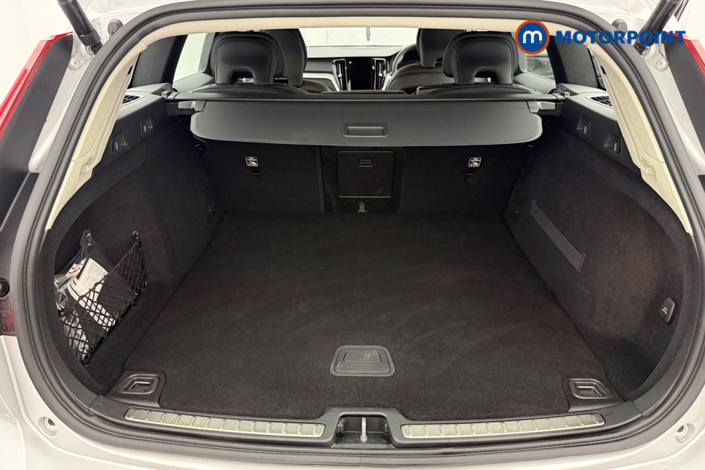 Volvo V60 Inscription Plus Automatic Petrol Estate - Stock Number (1674333) - 32nd supplementary image