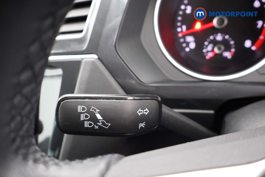 Volkswagen Tiguan Life Manual Petrol SUV - Stock Number (1681444) - 5th supplementary image
