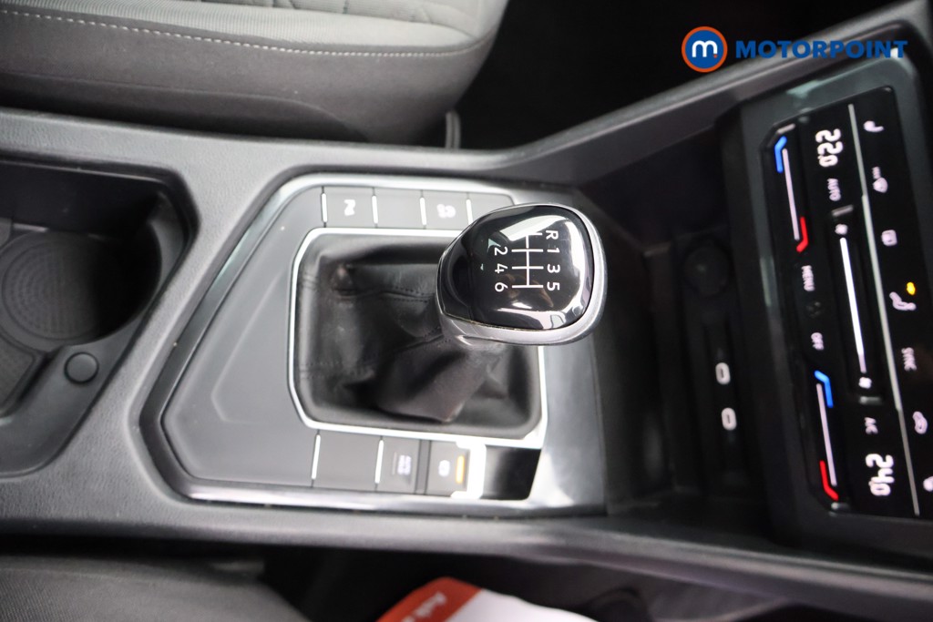Volkswagen Tiguan Life Manual Petrol SUV - Stock Number (1681444) - 8th supplementary image