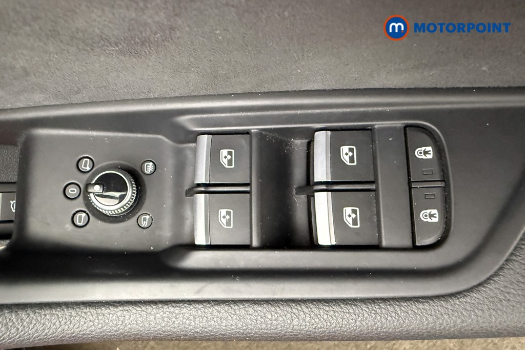 Audi A4 Black Edition Automatic Petrol Estate - Stock Number (1681797) - 2nd supplementary image