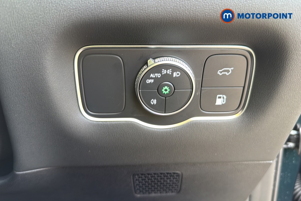 Chery Tiggo 8 Summit Automatic Petrol Plug-In Hybrid SUV - Stock Number (1682710) - 11th supplementary image