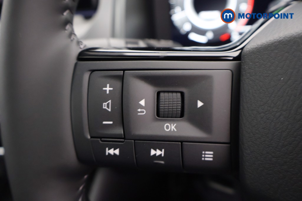 Nissan Qashqai N-Connecta Manual Petrol SUV - Stock Number (1683528) - 2nd supplementary image