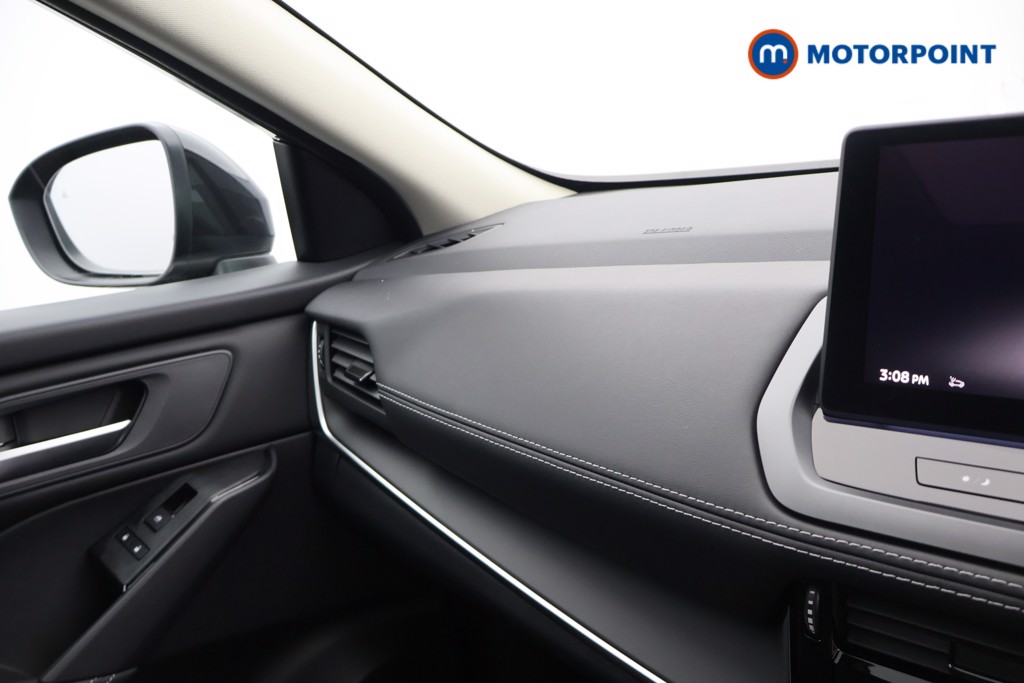 Nissan Qashqai N-Connecta Manual Petrol SUV - Stock Number (1683528) - 11th supplementary image