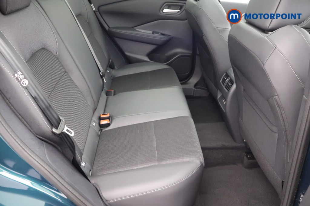 Nissan Qashqai N-Connecta Manual Petrol SUV - Stock Number (1683528) - 20th supplementary image