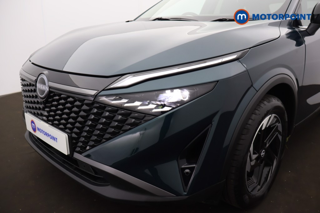 Nissan Qashqai N-Connecta Manual Petrol SUV - Stock Number (1683528) - 32nd supplementary image