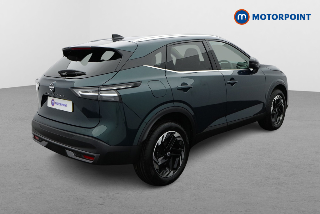 Nissan Qashqai N-Connecta Manual Petrol SUV - Stock Number (1683528) - Drivers side rear corner