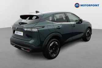 Nissan Qashqai N-Connecta Manual Petrol SUV - Stock Number (1683528) - Drivers side rear corner