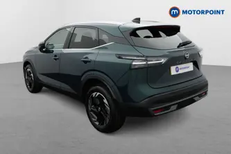 Nissan Qashqai N-Connecta Manual Petrol SUV - Stock Number (1683528) - Passenger side rear corner