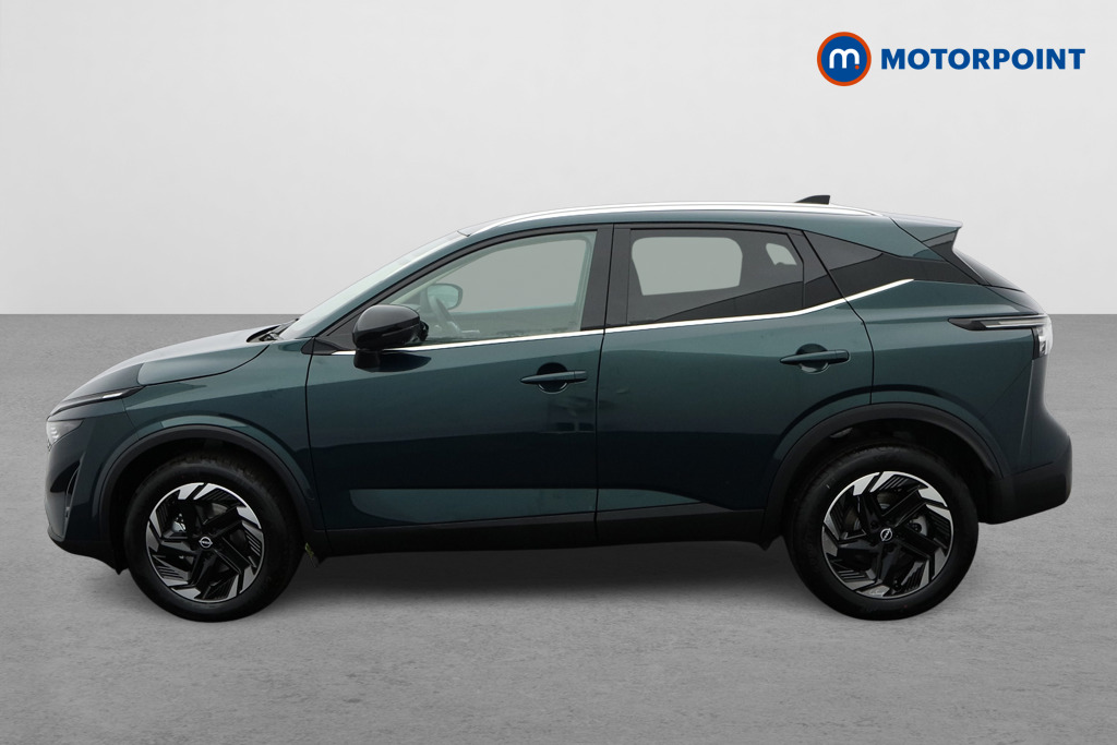 Nissan Qashqai N-Connecta Manual Petrol SUV - Stock Number (1683528) - Passenger side