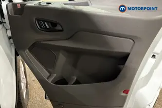 Ford Transit Limited Automatic Diesel Medium Roof Van - Stock Number (1685483) - 18th supplementary image